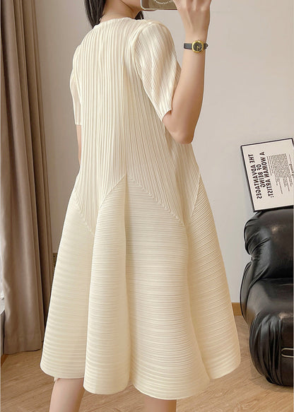Polished Dress with an Effortless Classic Look