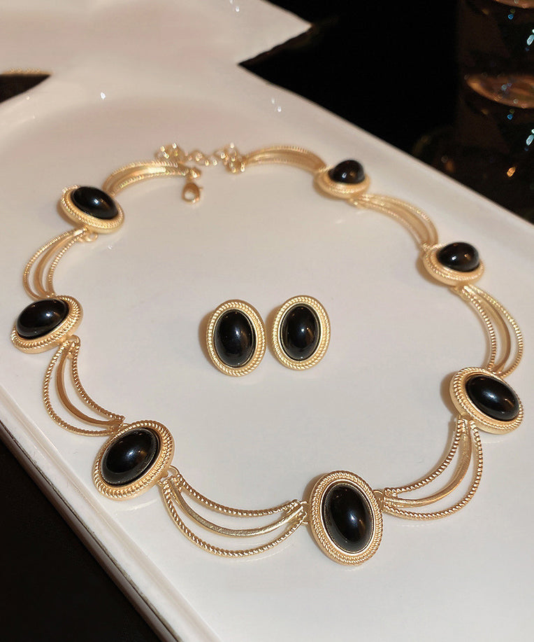 Beautiful Set with Unique Style