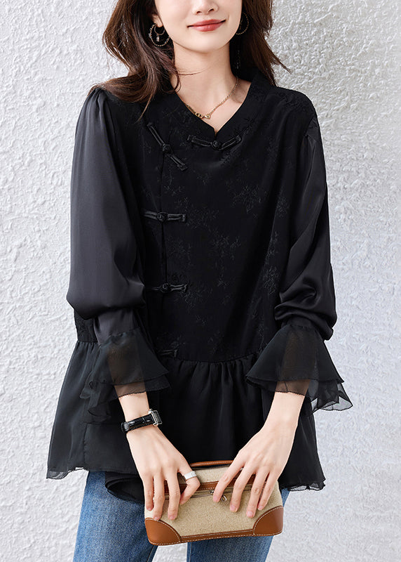 Classic Vintage Shirt with a Flattering Fit