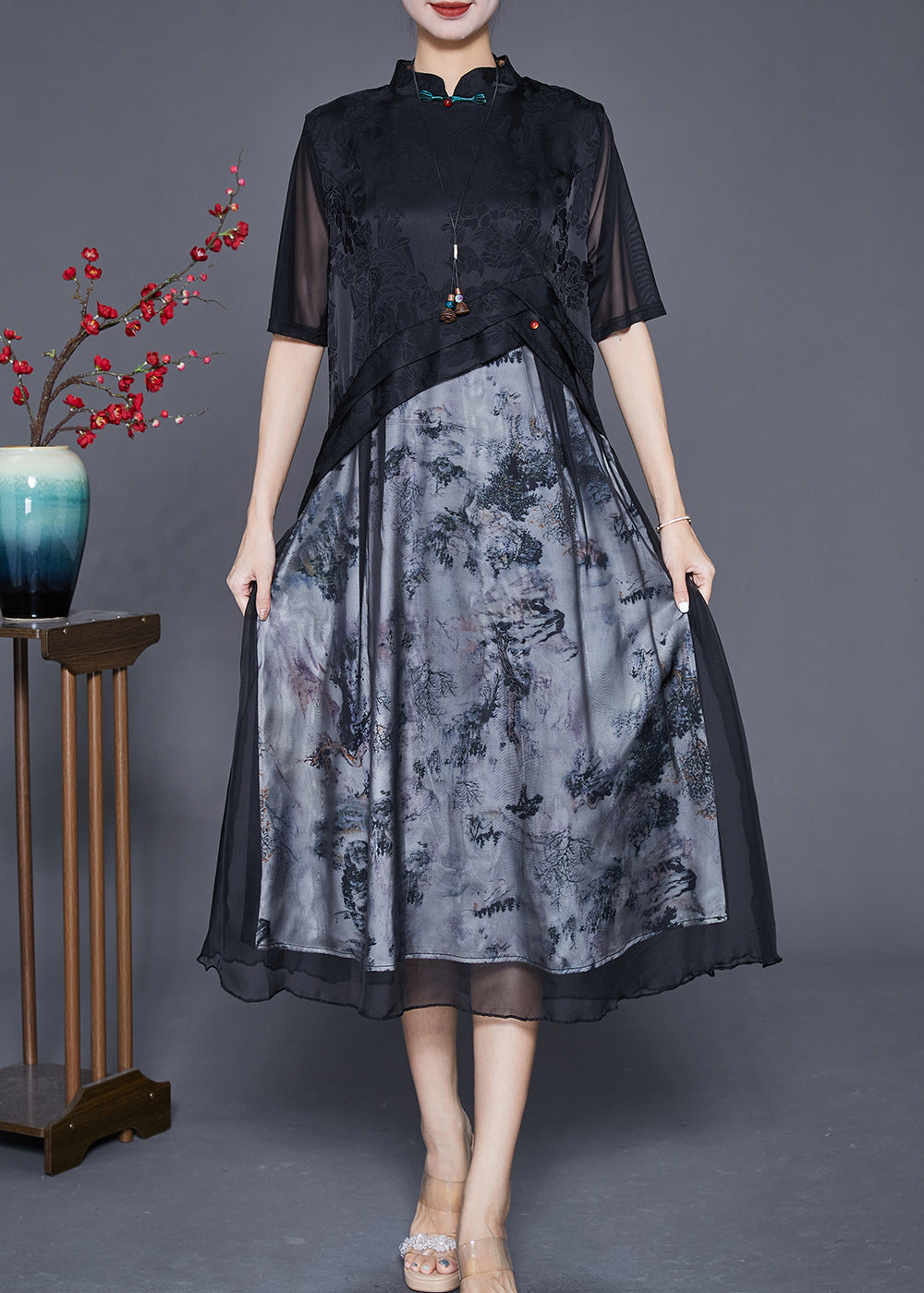 Classic Vintage & Enduringly Stylish Dress