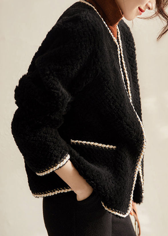 Elegantly Styled Coat for Everyday Wear