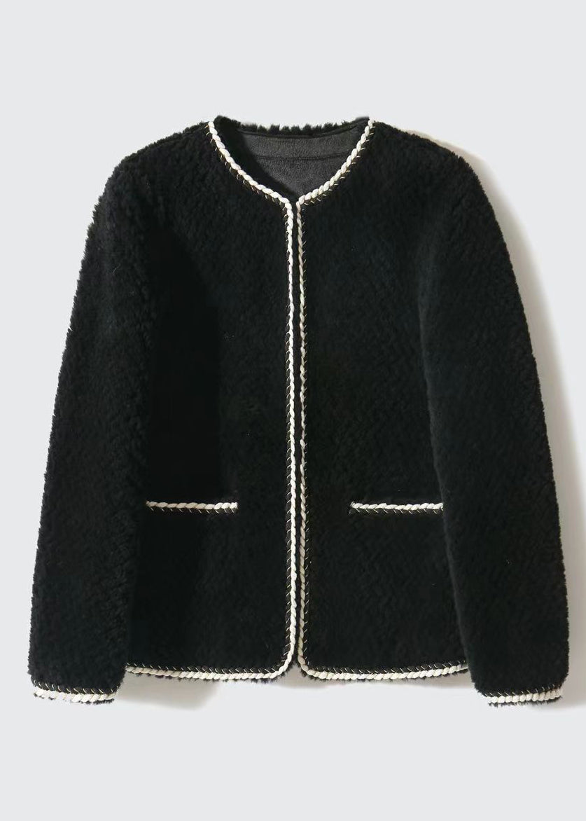 Elegantly Styled Coat for Everyday Wear