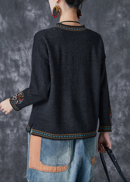 Classic Vintage & Enduringly Stylish Blouse