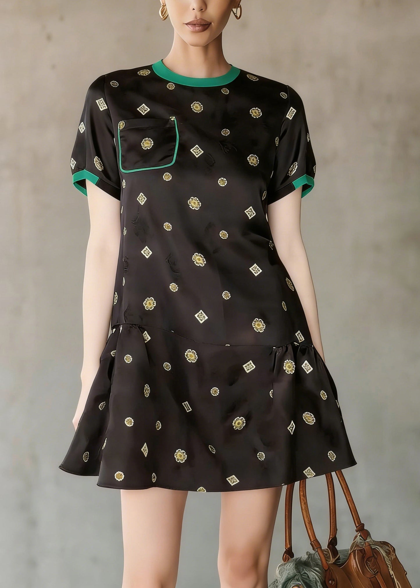 Sophisticated Dress with a Clean Classic Look
