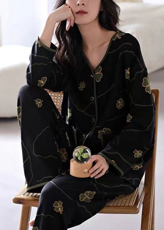 Beautifully Finished Garment in a Timeless Design