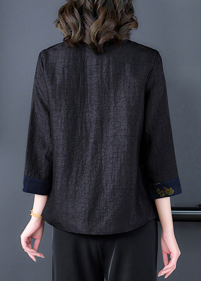 Effortlessly Elegant Shirt with a Timeless Design