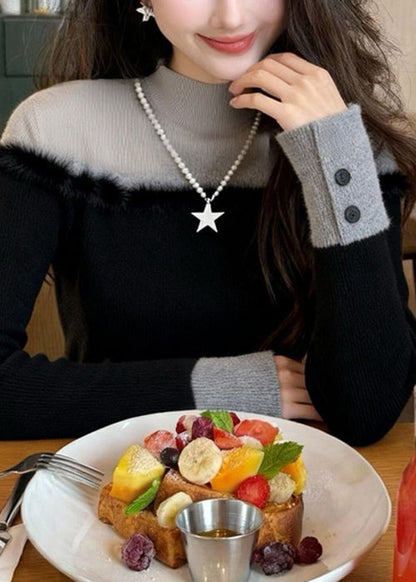Well Tailored Sweater with a Graceful Silhouette