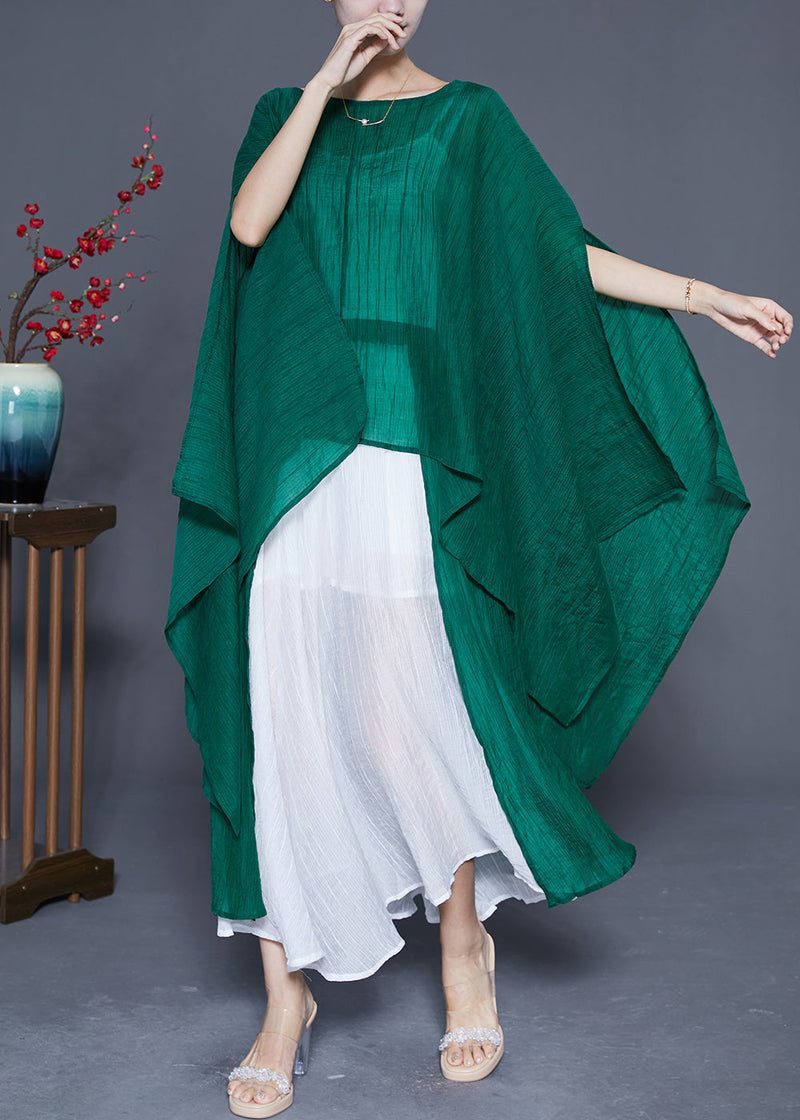 Effortlessly Elegant Garment with a Timeless Design
