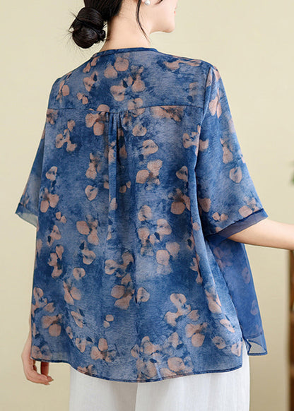 A Vintage Style Shirt with Delicate Timeless Details
