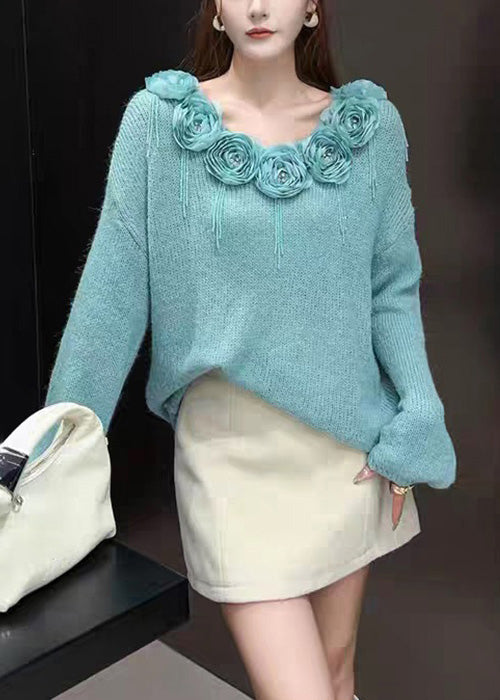 Well Tailored Sweater with a Graceful Silhouette