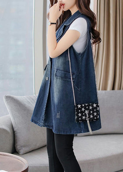 Gracefully Styled Coat for Any Occasion