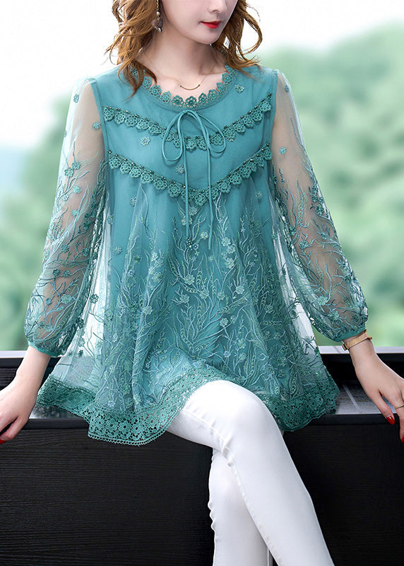Beautifully Finished Top in a Timeless Design