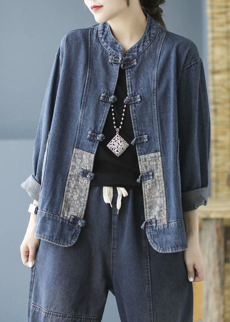 Elegantly Styled Coat for Everyday Wear
