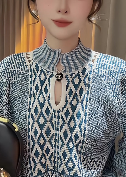 Well Tailored Sweater with a Graceful Silhouette