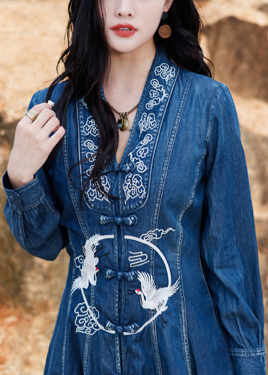 Classic Vintage Dress with a Flattering Fit