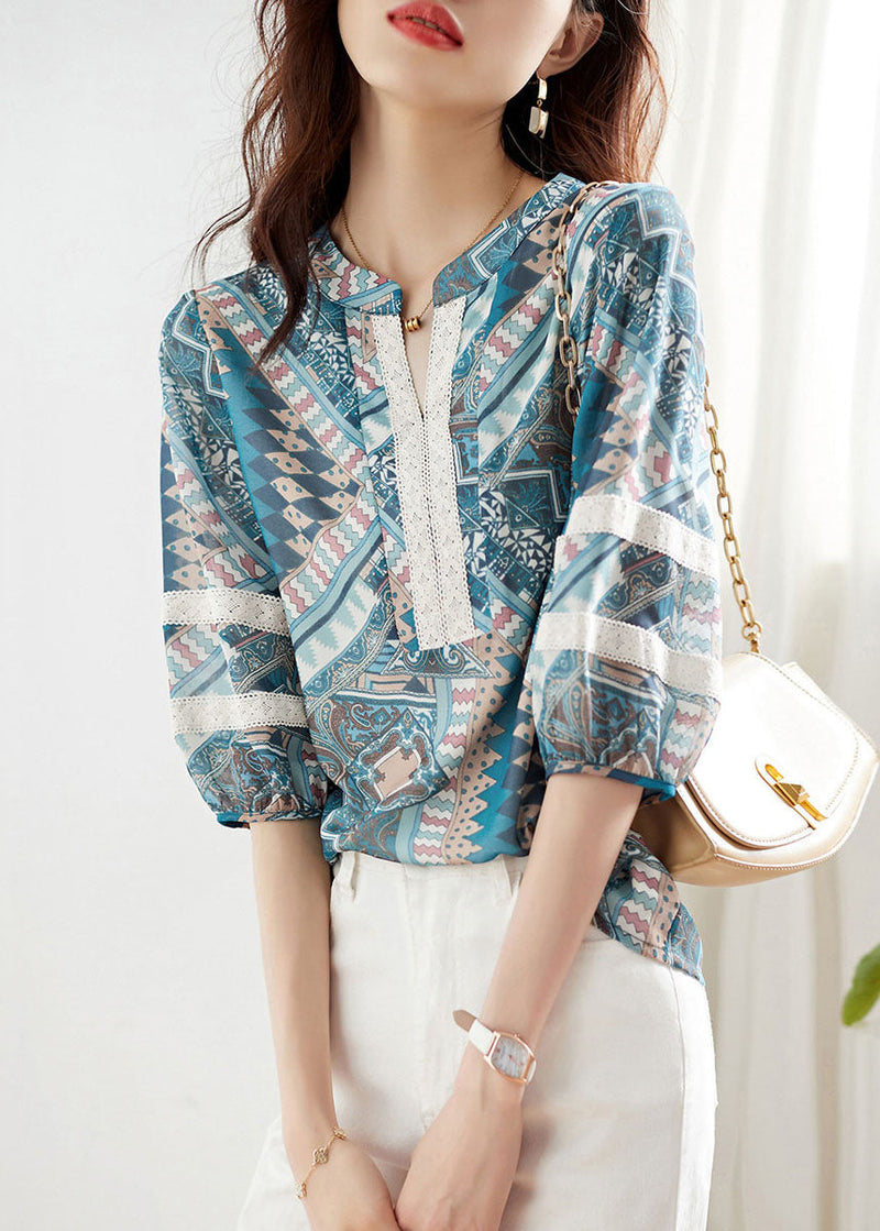 Classic Vintage Shirt with a Flattering Fit