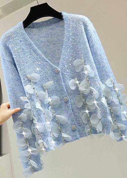 Effortlessly Elegant Sweater with a Timeless Design