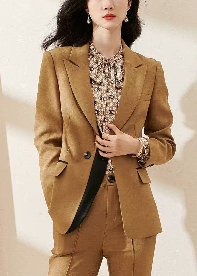 Classic Vintage & Enduringly Stylish Coat