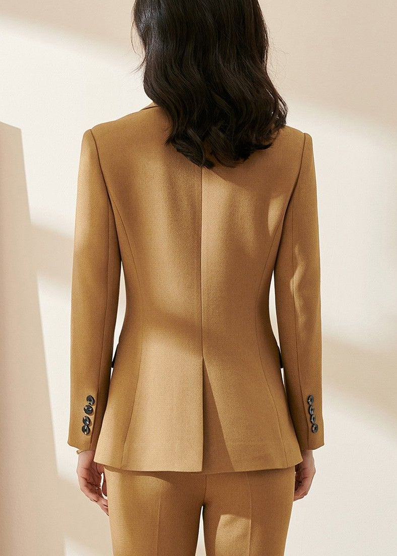 Classic Vintage & Enduringly Stylish Coat