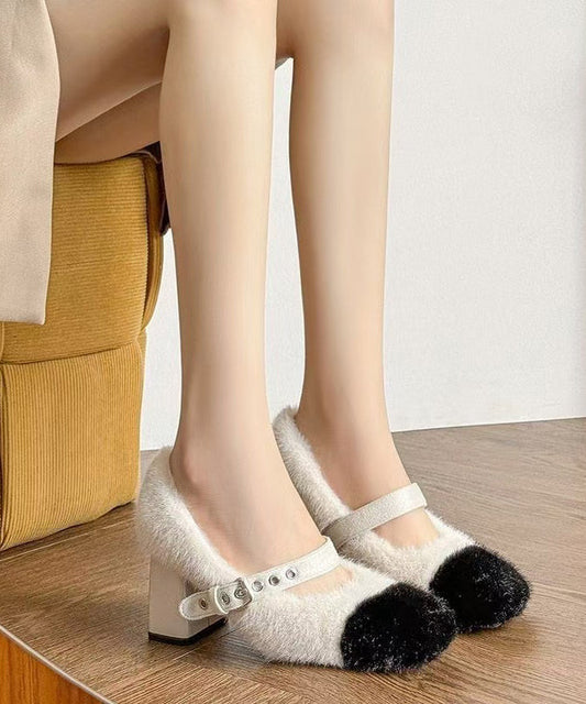 Graceful Orthopedic Heels for Modern Look