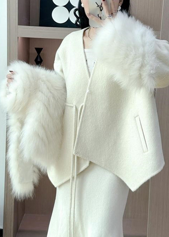 Effortlessly Elegant Coat with a Timeless Design