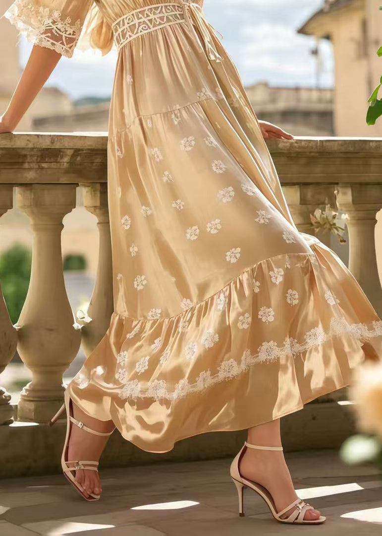 Beautifully Crafted Dress in a Classic Style
