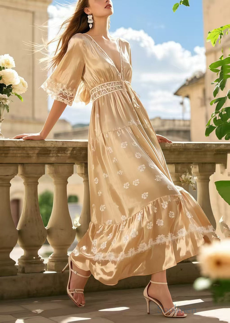 Beautifully Crafted Dress in a Classic Style