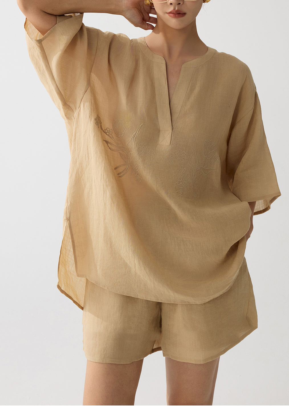 Effortlessly Elegant Garment with a Timeless Design