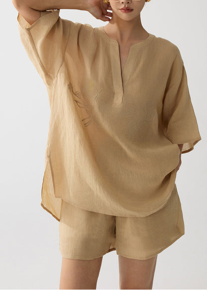 Effortlessly Elegant Garment with a Timeless Design