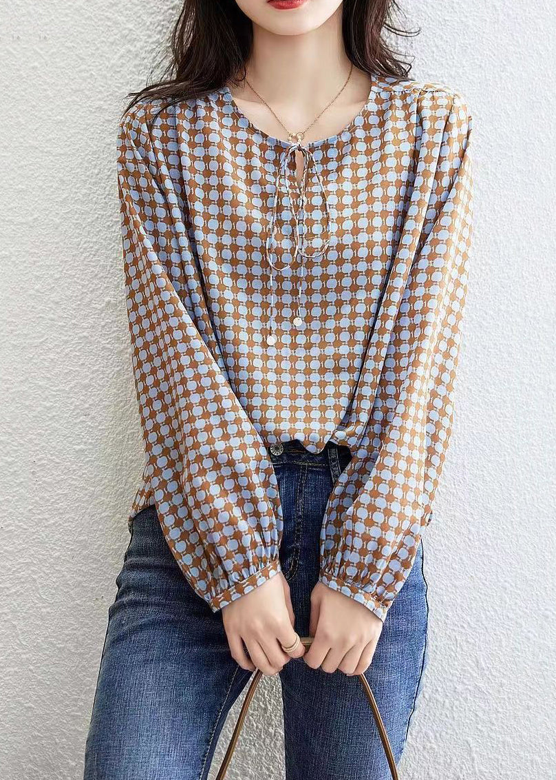 Beautifully Finished Blouse in a Timeless Design