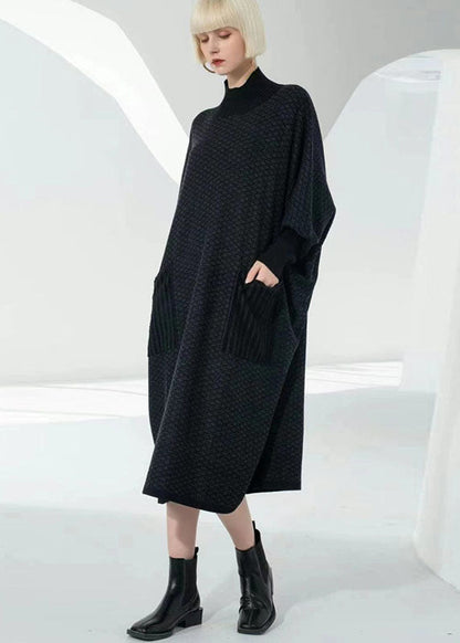 Well Tailored Sweater with a Graceful Silhouette