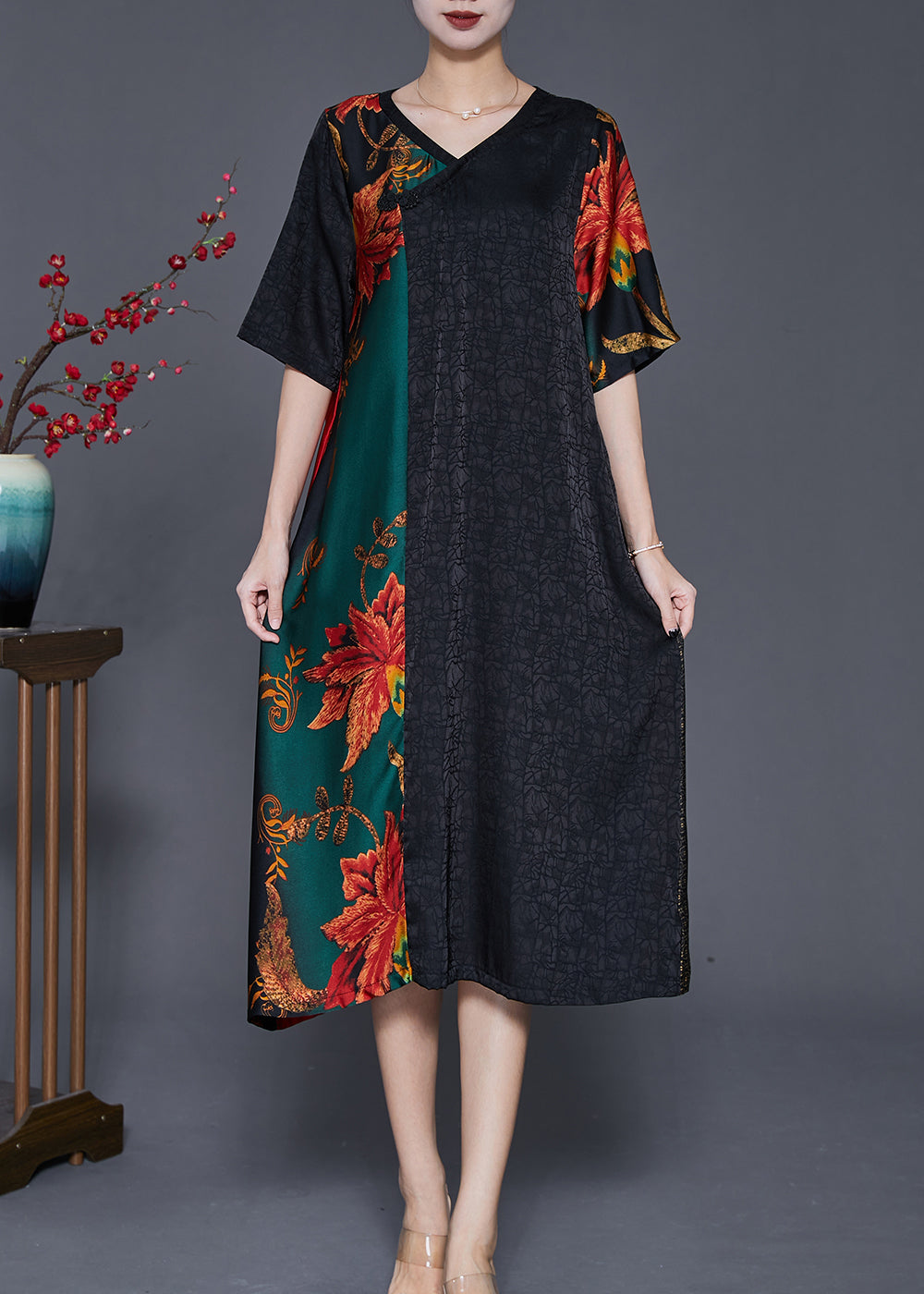 Beautifully Crafted Dress in a Classic Style