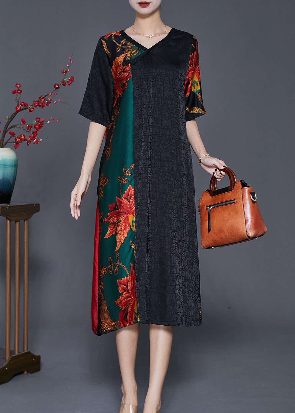 Beautifully Crafted Dress in a Classic Style