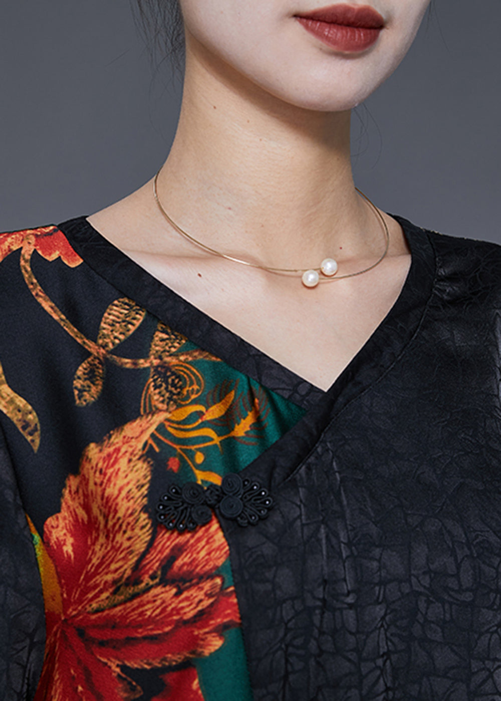 Beautifully Crafted Dress in a Classic Style