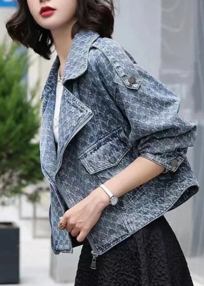 Classic Vintage Coat with a Flattering Fit