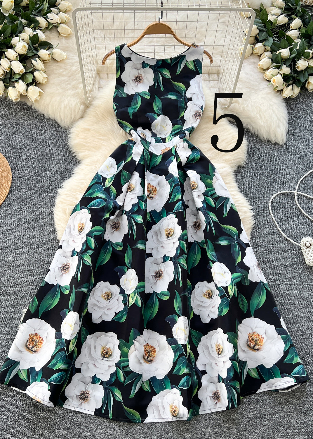Gracefully Styled Dress for Any Occasion