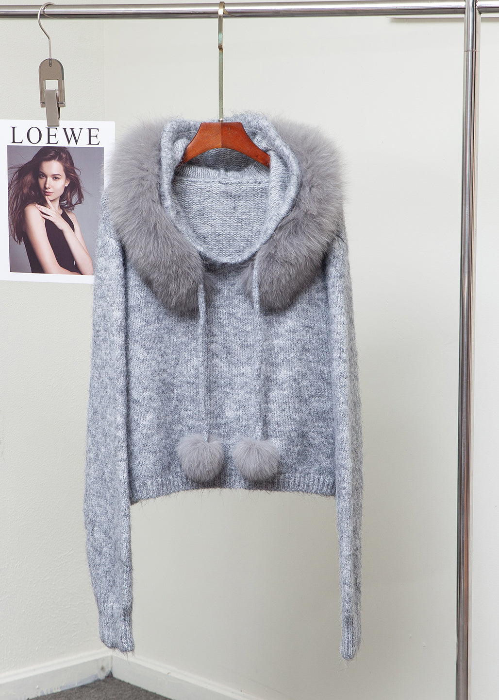 Classic Vintage Sweater with a Flattering Fit