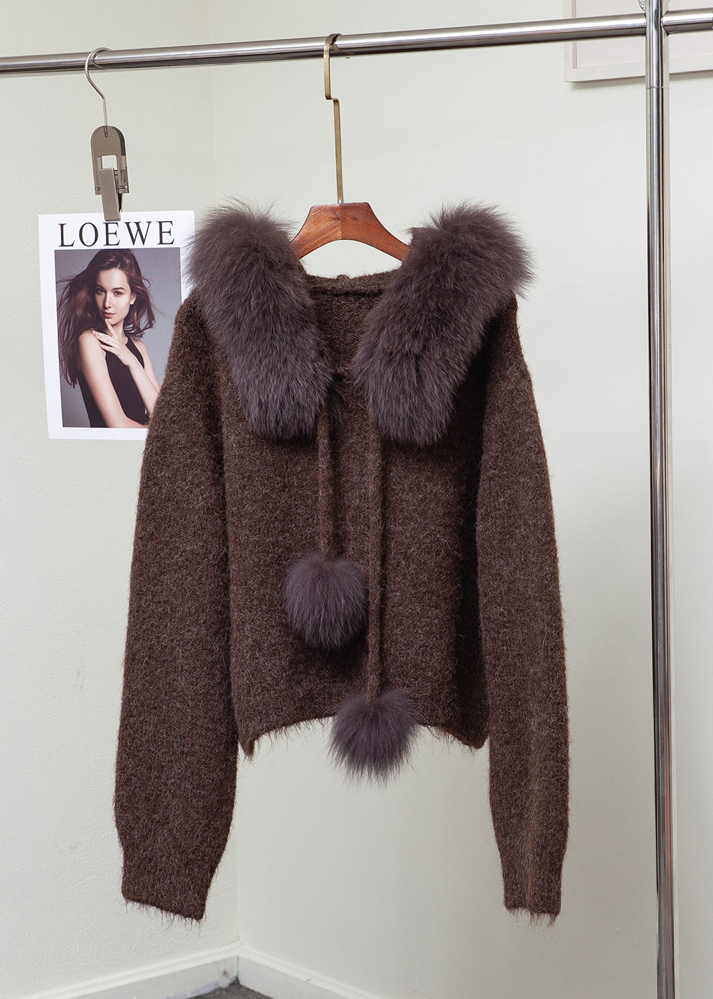 Classic Vintage Sweater with a Flattering Fit