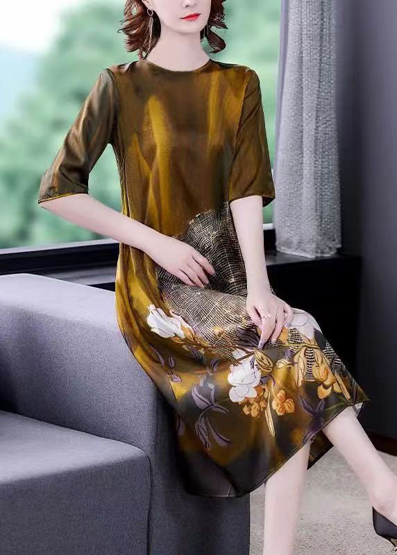 Well Tailored Dress with a Graceful Silhouette