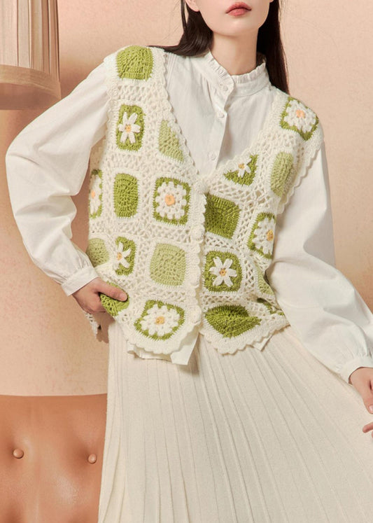 Beautifully Finished Coat in a Timeless Design