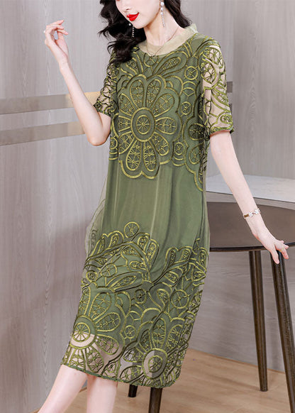 Beautifully Crafted Dress in a Classic Style