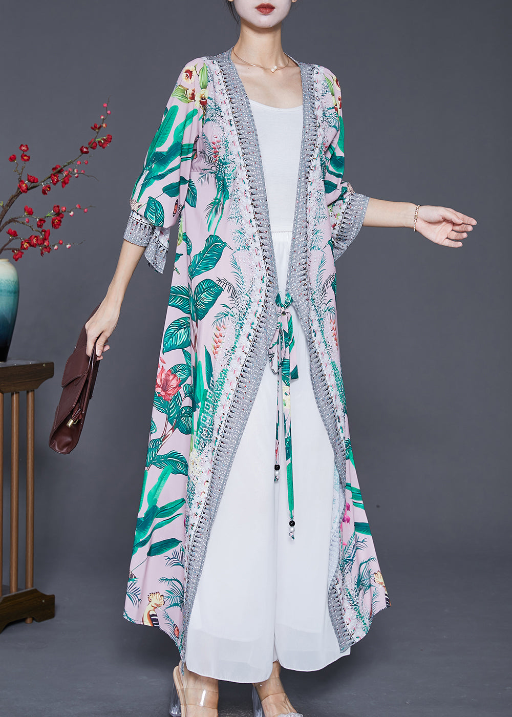 Effortlessly Elegant Cardigan with a Timeless Design