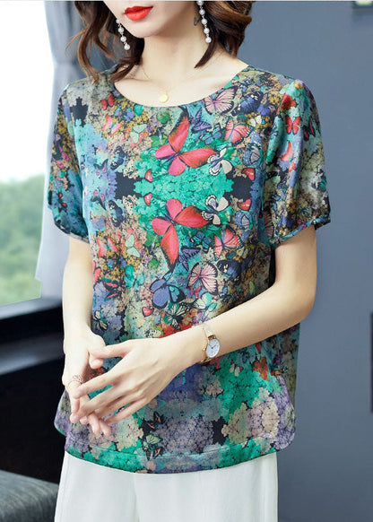 Effortlessly Elegant Top with a Timeless Design