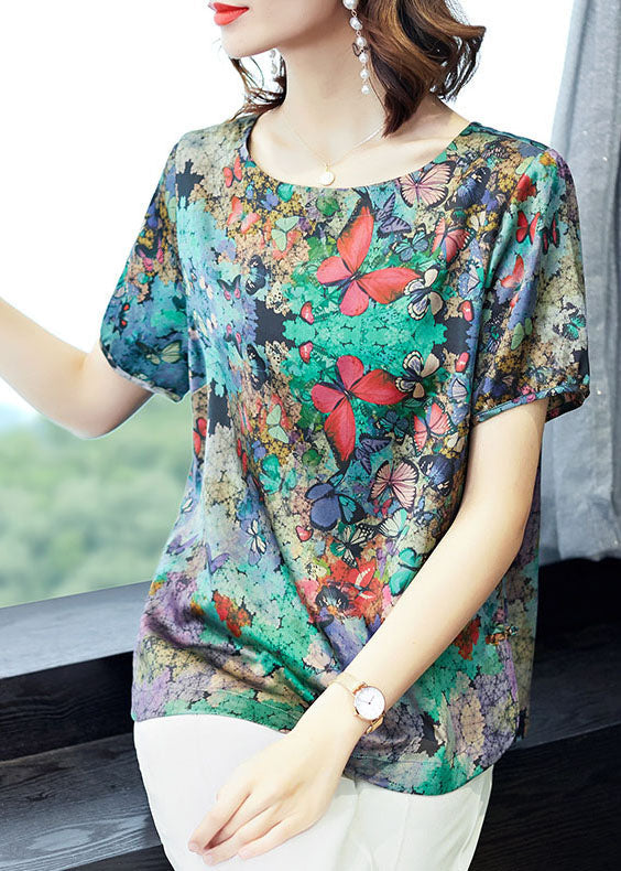 Effortlessly Elegant Top with a Timeless Design