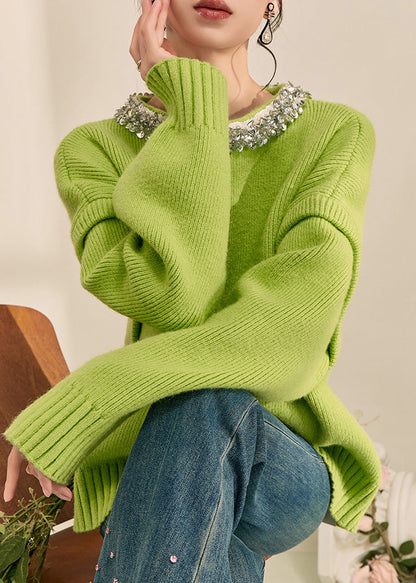 Classic Vintage Sweater with a Flattering Fit