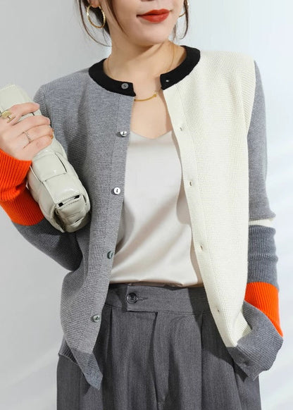 Well Tailored Cardigan with a Graceful Silhouette