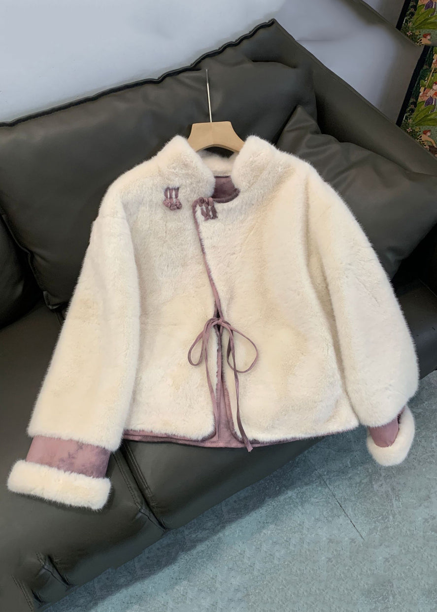 Gracefully Styled Coat for Any Occasion