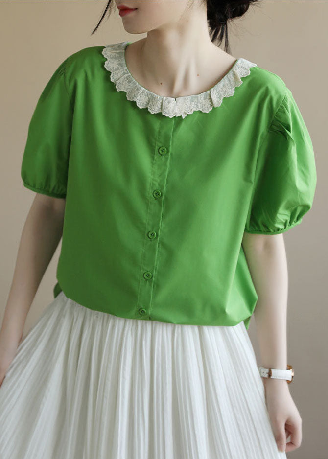 Well Tailored Shirt with a Graceful Silhouette