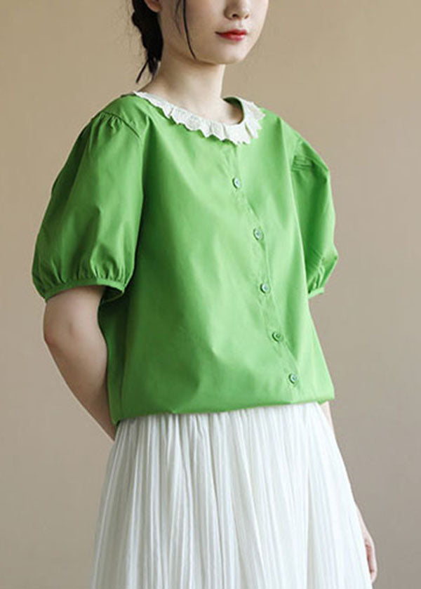 Well Tailored Shirt with a Graceful Silhouette