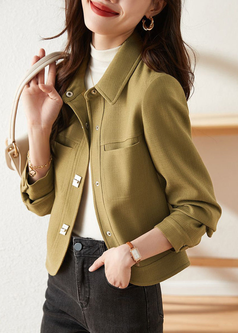 Gracefully Styled Coat for Any Occasion